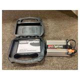 Coleman power meat 200 W power inverter, working condition unknown, comes with storage case, see pictures for details.