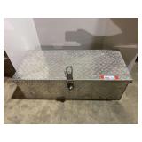 Small diamond plate toolbox, see pictures or details.