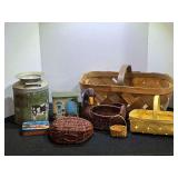 Collectible tins, and baskets, see pictures for details.