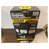 Bell and Howell bionic floodlight max, comes in original box, working condition unknown, see pictures for details. ￼