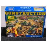 Construction jumbo piece floor puzzle, please inspect, no guarantee all parts are there, see pictures for details.