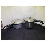 Presto pressure cookers, set of two, petcock is missing on one, see pictures for details.