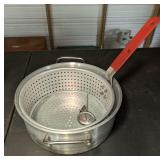 FRY POT WITH DEEP FRY BASKET AND THERMOMETER