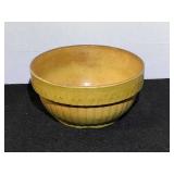 Vintage/antique yellow ware mixing bowl, see pictures for details.