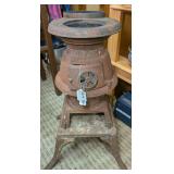 ANTIQUE RAILROAD CABOOSE SIZE POT BELLY WOOD BURNING STOVE
