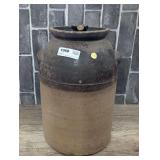 LARGE ANTIQUE POTTERY CROCK BUTTER CHURN WITH POTTERY LID MARKED 8