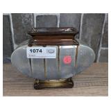 MODERN DECORATIVE CERAMIC VASE