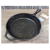 VINTAGE LODGE CAST IRON PAN MARKED 4 USA 8SK