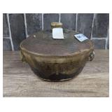 VINTAGE HANDMADE AND HAND SIGNED POTTERY DOUBLE HANDLE LARGE SERVING BOWL WITH LID