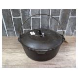 VINTAGE 10-IN DUTCH OVEN MARKED 8 MADE IN USA