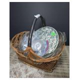 BASKET AND CONTENTS INCLUDING STONEWARE SERVING BOWL AND PLATTER, ALUMINUM JELLO MOLDS, AND MORE