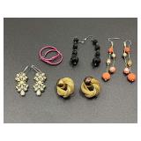 Ladies fashion estate earrings, five pair, see pictures for details.