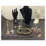Ladies fashion estate beaded necklaces, and more, 10 pieces. See pictures for details.
