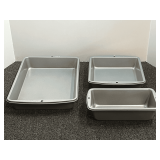 Wilton bakeware, three pieces, see pictures for details.