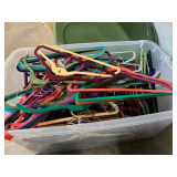 Tub of clothes hangers, tub is not included, see pictures or details.