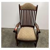 Vintage Amish style rocker with upholstered seat and headrest, see pictures for details.