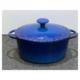 Technique covered enamel cast-iron cookware, see pictures for details.