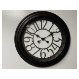 EXTRA LARGE BLACK/WHITE BATTERY OPERATED WALL CLOCK 20" ROUND