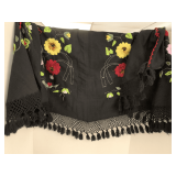 VINTAGE ECUADORIAN HAND EMBROIDERED WOOL SHAWL/WRAP FROM SOUTH AMERICA