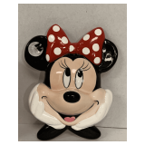 WALT DISNEY MINNIE MOUSE CERAMIC WALL PLAQUE 6" LONG X 4 1/2" WIDE