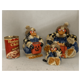 4 PIECE FITZ & FLOYD "SCARY CROW" CERAMIC SET TO INCLUDE SHAKER 3 3/4" TALL, CANDY JAR W/ LID 6 3/4" TALL & CANDY BOWL 8" ROUND