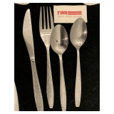 4 VINTAGE PIECES STAINLESS STEEL SILVERWARE OF TWA (TRANS WORLD AIRLINE)