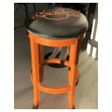 VERY NICE HARLEY DAVIDSON 17" ROUND SWIVEL BAR STOOL W/ NAIL HEAD TRIM 30" TALL