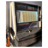 VINTAGE TECHINA ROCK-OLA 480 45 RECORD JUKEBOX (WORKS) 40" WIDE X 25" DEEP X 57 1/2" TALL