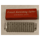 VINTAGE FRENCH GARNISHING CUTTER IN ORIGINAL BOX