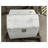 FRAME MOUNTED TOOLBOX FOR TRACTOR TRAILER VEHICLES