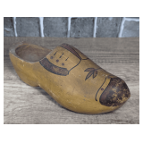 WOODEN DUTCH CLOG