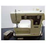 New Home Model 640 Sewing Machine with Foot Pedal