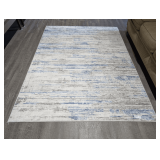 MODERN AREA RUG, APPROXIMATELY 5 FT X 7 FT
