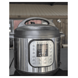 INSTANT POT PRESSURE COOKER