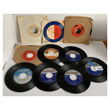 LOT OF 45 RECORDS TO INCLUDE JAMES BROWN, 4 TOPS & MORE