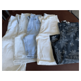 5 PAIR LADIES PANTS/SHORTS (SIZE 9/10)
