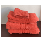 RED TOWEL SET TO INCLUDE 2 BATH TOWELS, 2 HAND TOWELS & 2 WASH RAGS
