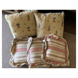5 ASSORTED THROW PILLOWS