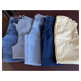 5 PAIR LADIES PANTS (SIZE 8)