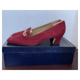 NEW SIZE 6 1/2 WINE SUEDE LOW HEELS BY PAPPAGALLO
