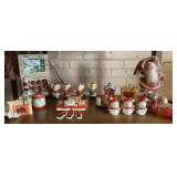 ASSORTED CHRISTMAS DECOR