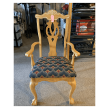NICE HEAVY SOLID OAK DINING CHAIR WITH UPHOLSTERED SEAT & SHIELD BACK W/ ARMS