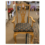 NICE HEAVY SOLID OAK DINING CHAIR WITH UPHOLSTERED SEAT & SHIELD BACK W/ ARMS