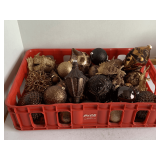 CRATE FULL OF GOLD/BRONZE CHRISTMAS ORNAMENTS (CRATE NOT INCLUDED)