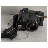 OLYMPUS INFINITY SUPERZOOM 300 35MM CAMERA