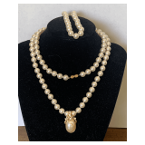 VINTAGE ROMAN FAUX PEARL NECKLACE WITH PENDANT 26" & FAUX PEARL BRACELET 6"