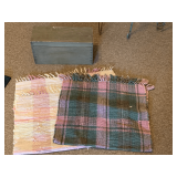 WOOD BOX 15" X 7 1/2" X 6" & 2 WOVEN THROW RUGS