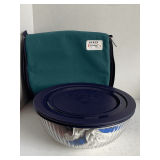 PYREX PORTABLE BOWL WITH LID & TRAVEL CASE