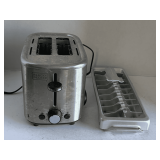 BLACK & DECKER BAGEL/TOASTER & VINTAGE METAL ICE TRAY