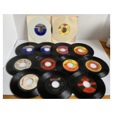 ASSORTMENT OF VINTAGE 45 RECORDS